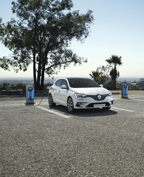 Nouvelle_Renault_-MEGANE_Estate_E-TECH_Plug-in_Hybride